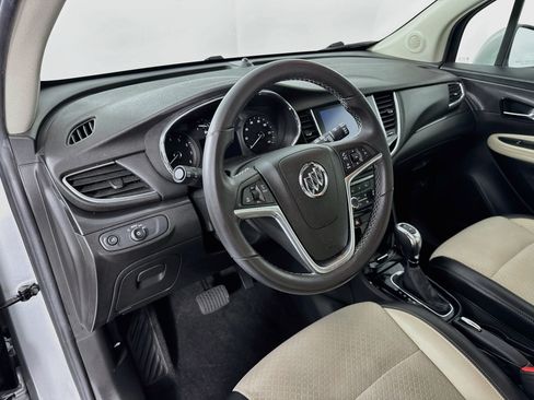 Used 2018 Buick Encore Preferred FWD image 9
