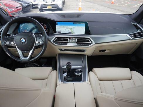 Used 2022 BMW X5 xDrive40i w/ Parking Assistance Package image 41
