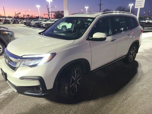 Used 2019 Honda Pilot Elite image 2