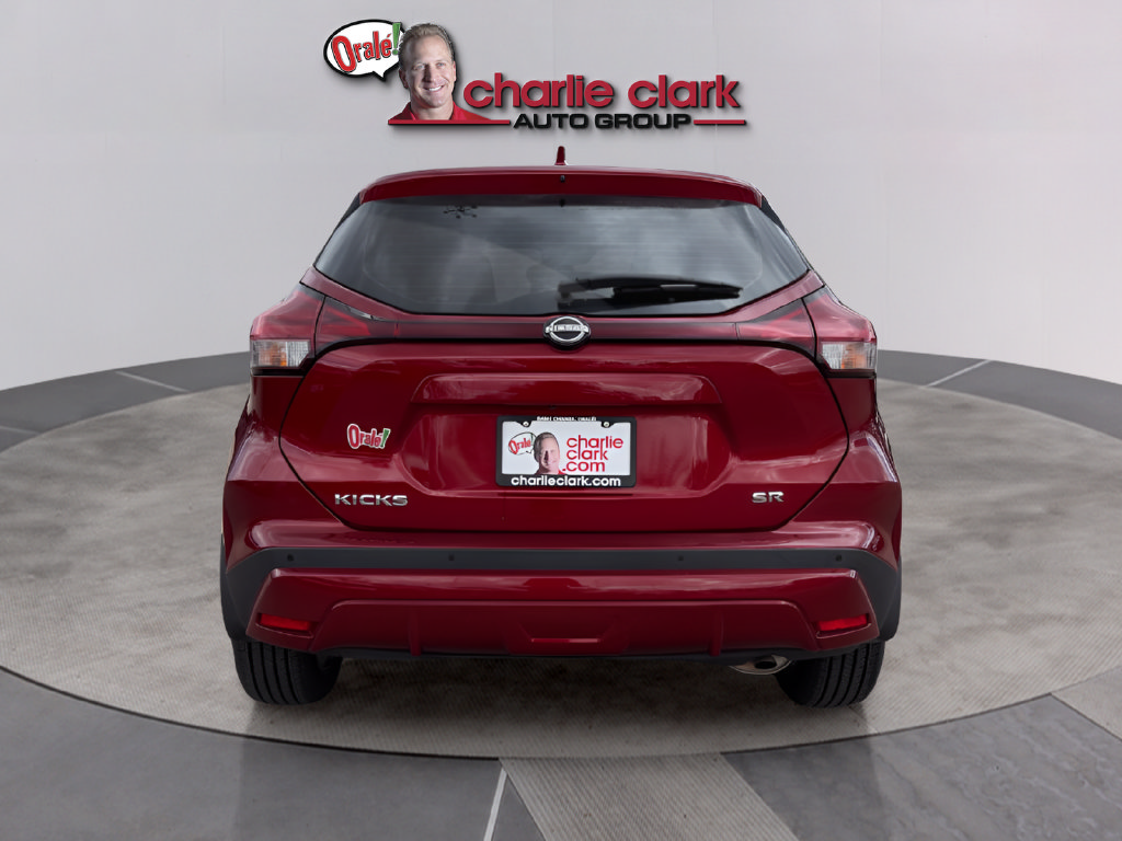Certified 2024 Nissan Kicks SR w/ SR Premium Package FWD image 4