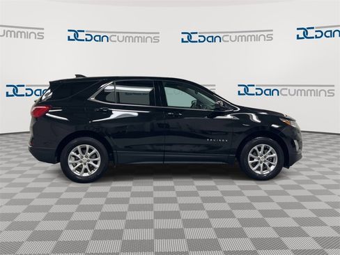 Used 2020 Chevrolet Equinox LT w/ LPO, Floor Liner Package image 9