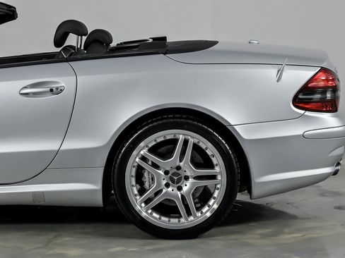 Used 2007 Mercedes-Benz SL 55 AMG image 9