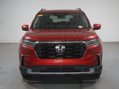 Used 2023 Honda Pilot Elite image 2