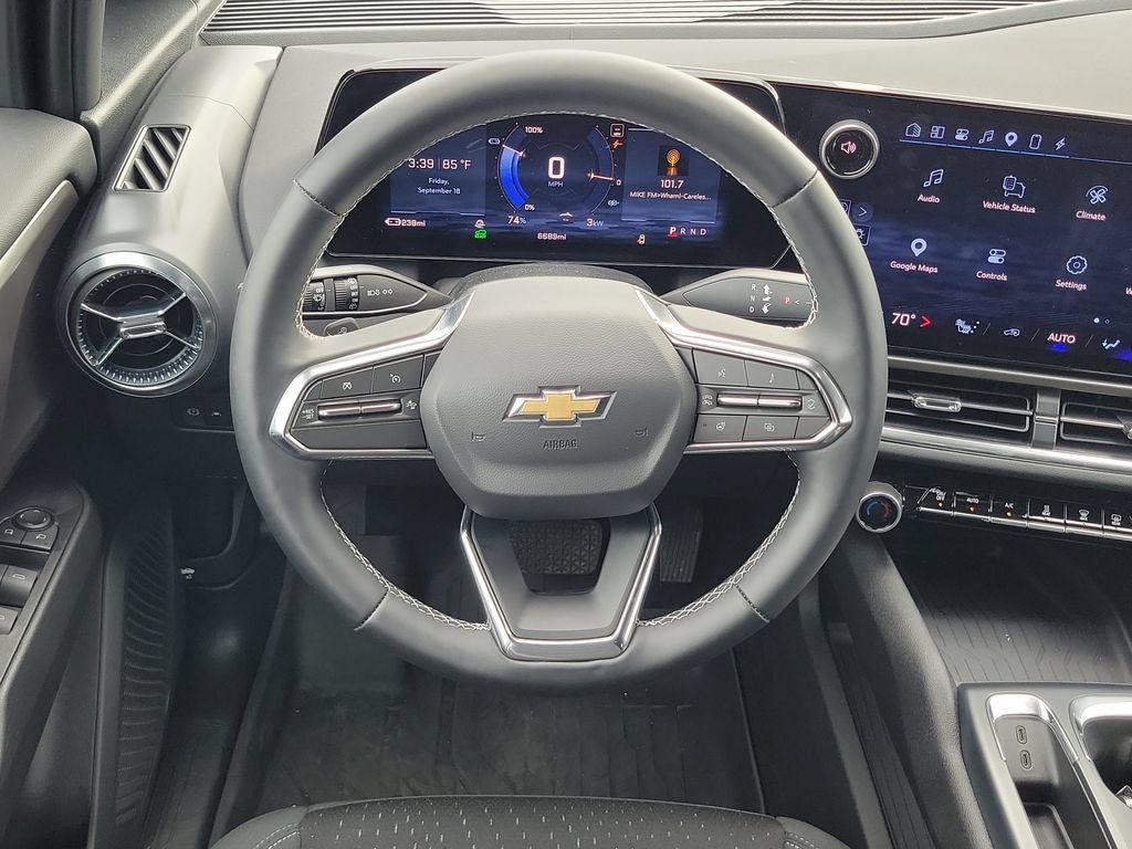 Used 2025 Chevrolet Equinox EV LT w/ Comfort Package FWD image 31