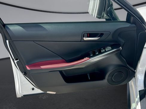 Used 2023 Lexus IS 300 w/ Comfort Package RWD image 37