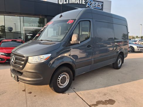 Used 2019 Mercedes-Benz Sprinter 144 image 1
