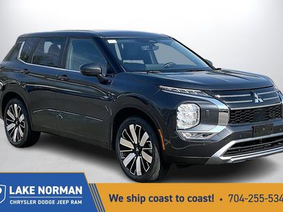 Used 2025 Mitsubishi Outlander SE