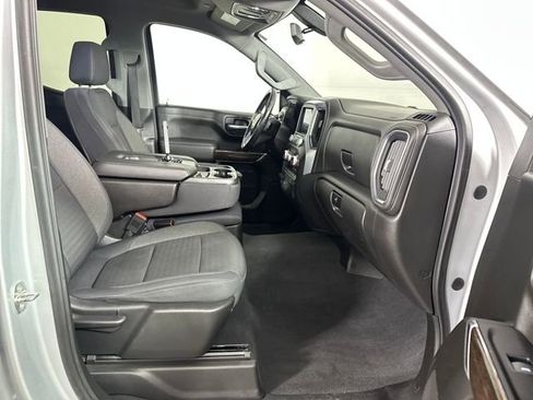 Used 2019 GMC Sierra 1500 SLE w/ SLE Value Package image 28