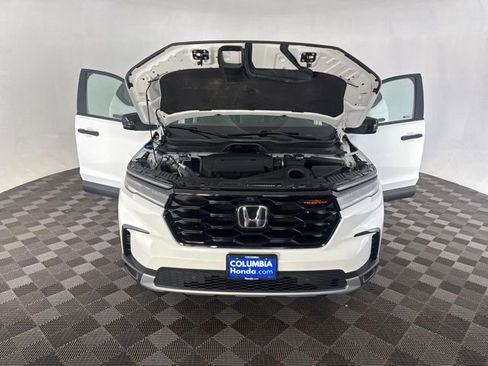Used 2024 Honda Pilot TrailSport image 14