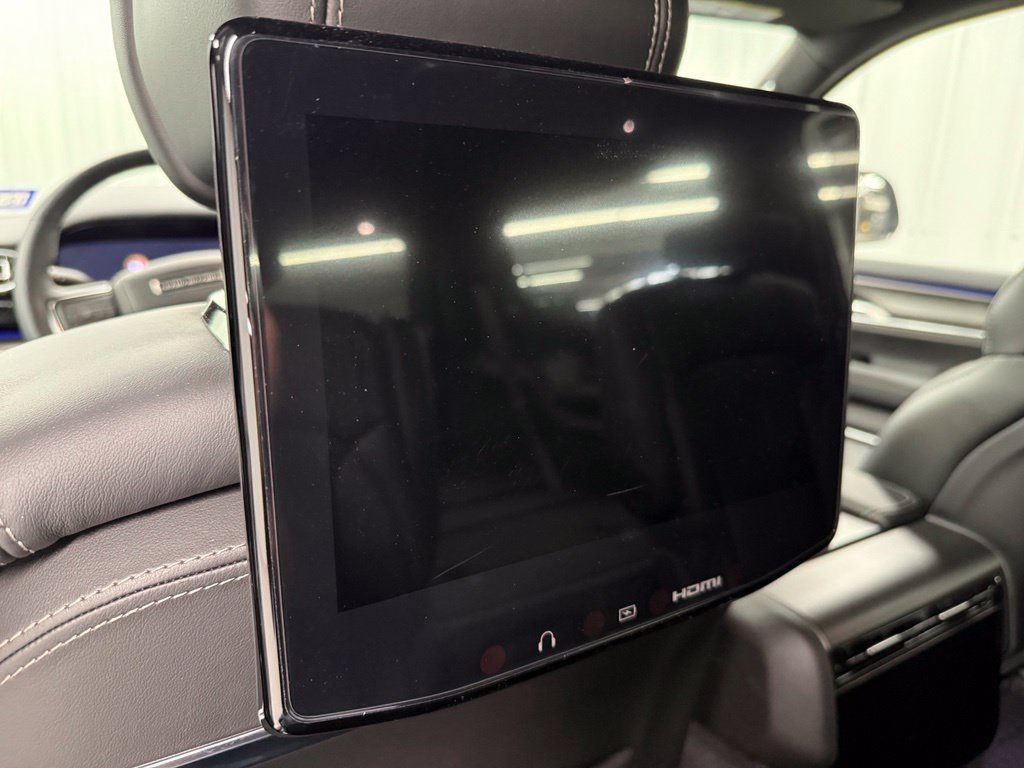 Used 2026 Jeep Grand Wagoneer Summit w/ Rear Seat Video Group I AWD/4WD image 12