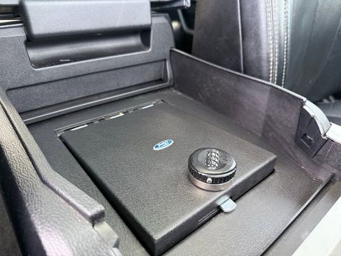 Used 2018 Ford F150 Lariat w/ Equipment Group 502A Luxury image 32