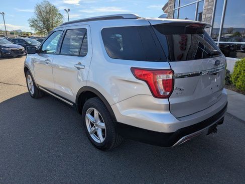 Used 2016 Ford Explorer XLT w/ Equipment Group 202A AWD/4WD image 3