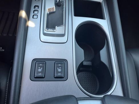 Used 2022 Nissan Murano SV w/ SV Midnight Edition Package image 18