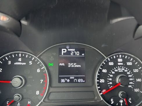 Used 2017 Kia Forte LX image 20