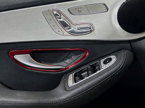Used 2019 Mercedes-Benz C 300 Sedan image 13