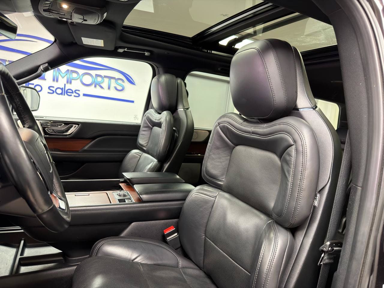 Used 2020 Lincoln Navigator Reserve w/ Luxury Package AWD/4WD image 11