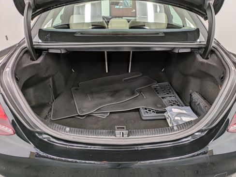 Used 2019 Mercedes-Benz C 300 4MATIC Sedan image 24