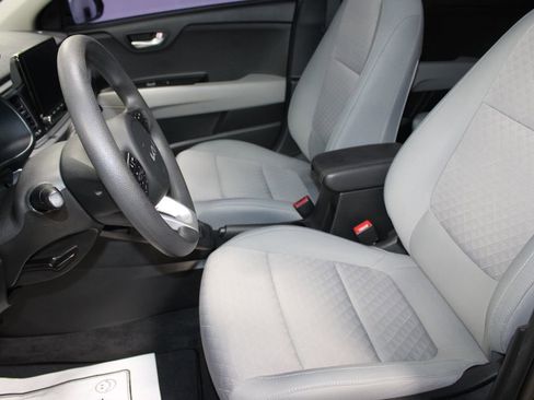 Used 2023 Kia Rio S image 16