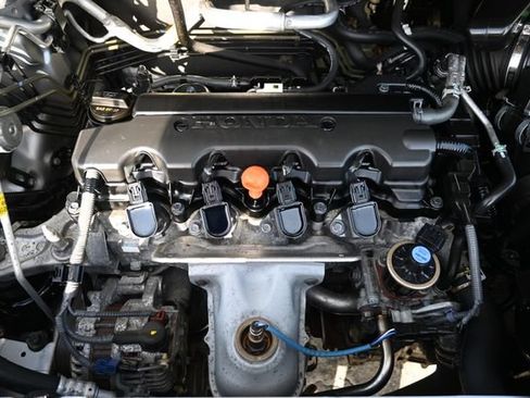 Used 2019 Honda HR-V EX image 17