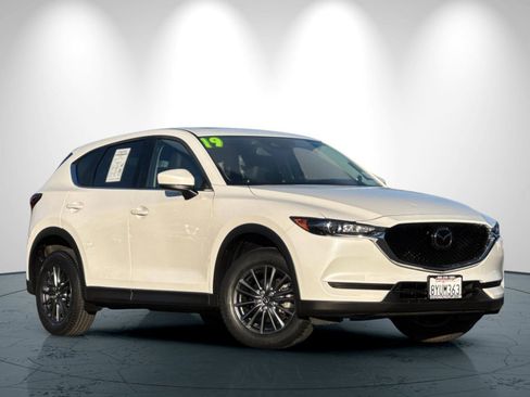 Used 2019 MAZDA CX-5 Touring image 2