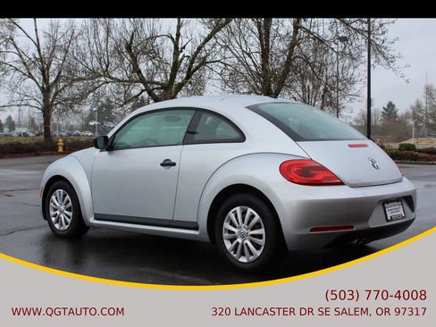 Used 2012 Volkswagen Beetle 2.5 image 4