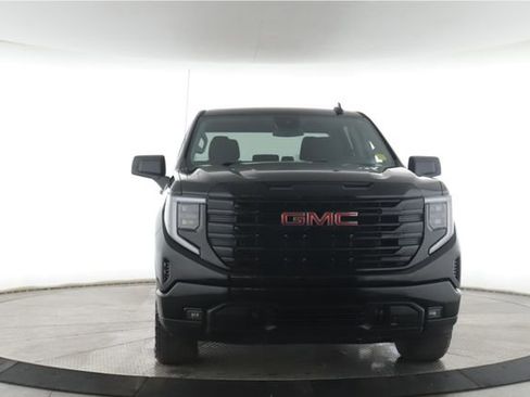 Used 2024 GMC Sierra 1500 Elevation w/ X31 Off-Road Package AWD/4WD image 12