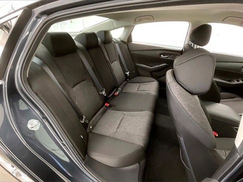 Certified 2025 Honda Accord LX image 18