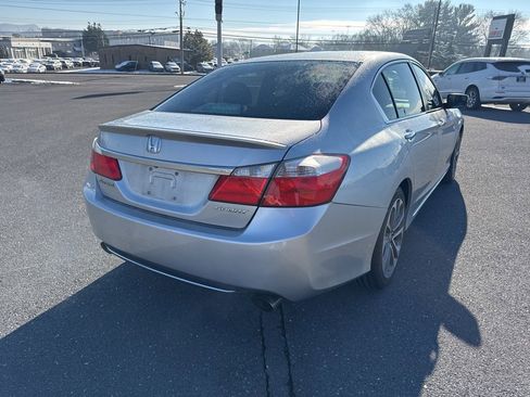 Used 2014 Honda Accord Sport image 5