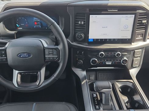 Used 2025 Ford F150 Platinum AWD/4WD image 21