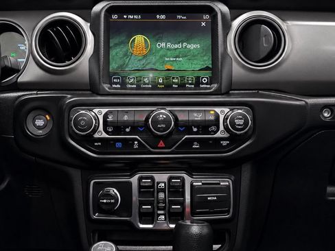 Used 2023 Jeep Wrangler Unlimited w/ Sun & Screen Package AWD/4WD image 33