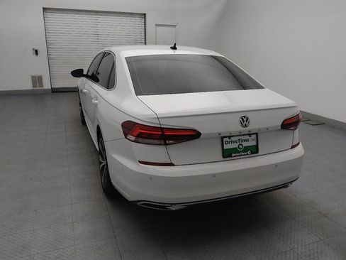 Used 2020 Volkswagen Passat 2.0T SEL FWD image 6