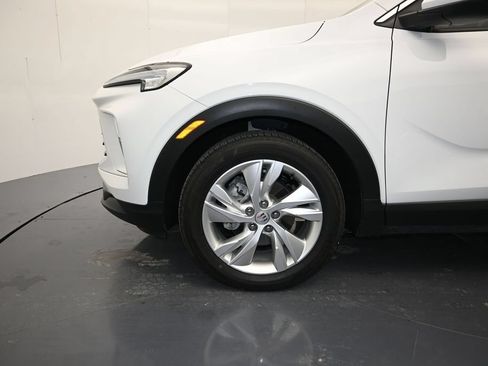 Used 2024 Buick Encore GX Preferred w/ Comfort Package FWD image 9