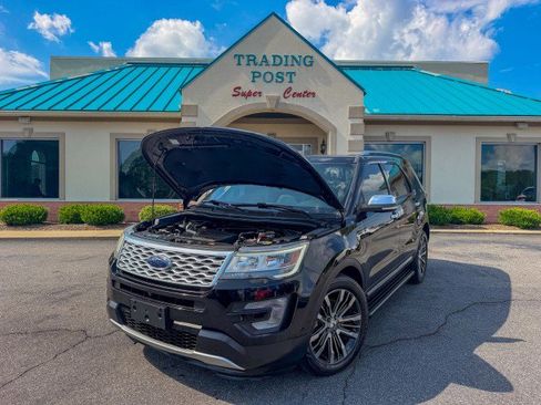 Used 2017 Ford Explorer Platinum AWD/4WD image 25