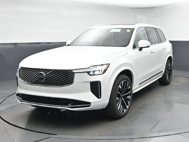 New 2027 Volvo XC90 B5 Plus AWD/4WD image 3