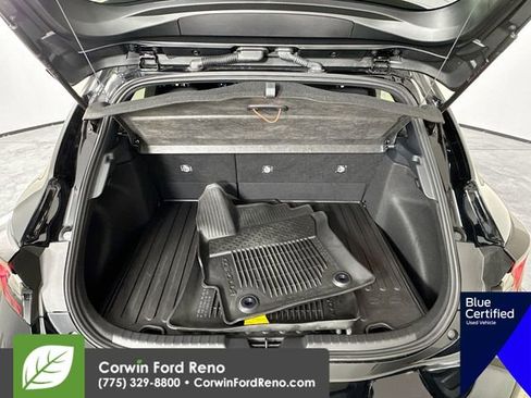 Used 2025 Toyota Corolla SE image 27