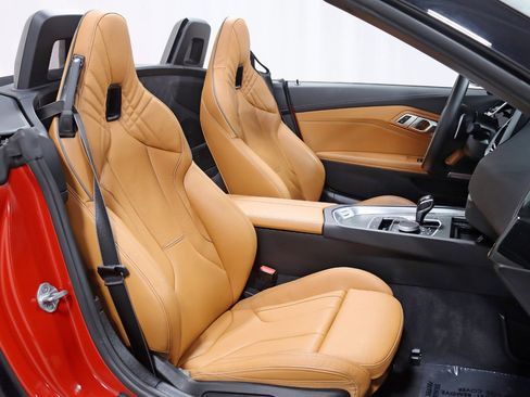 Used 2022 BMW Z4 M40i w/ Premium Package RWD image 30