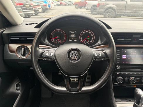 Used 2020 Volkswagen Passat 2.0T SEL FWD image 14