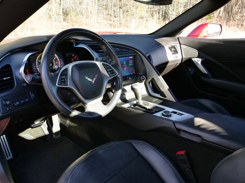 Used 2014 Chevrolet Corvette Stingray Convertible w/ 2LT Preferred Equipment Group RWD image 2