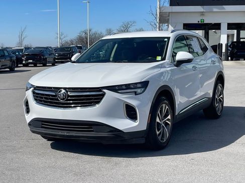Used 2023 Buick Envision Essence image 3