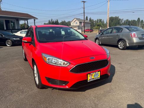 Used 2015 Ford Focus SE FWD image 22