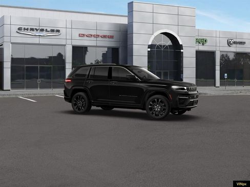 New 2026 Jeep Grand Cherokee Limited AWD/4WD image 10