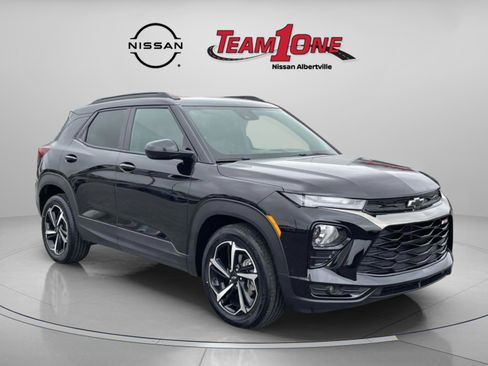 Used 2023 Chevrolet TrailBlazer RS w/ Convenience Package FWD image 1