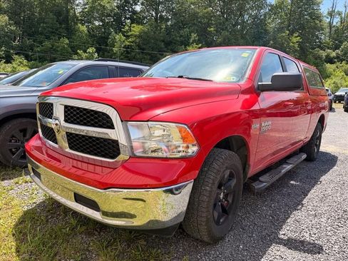 Used 2019 RAM 1500 Classic SLT AWD/4WD image 2