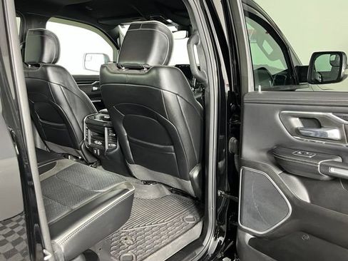 Used 2023 RAM 1500 Laramie AWD/4WD image 28