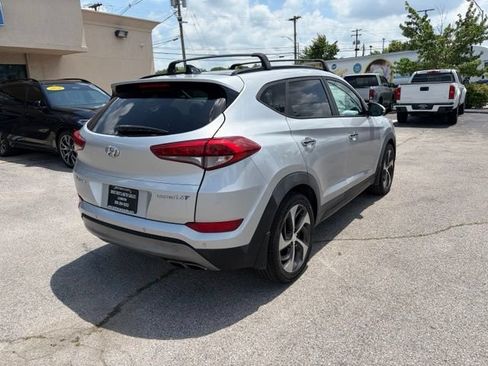 Used 2016 Hyundai Tucson Limited w/ Option Group 03 FWD image 8