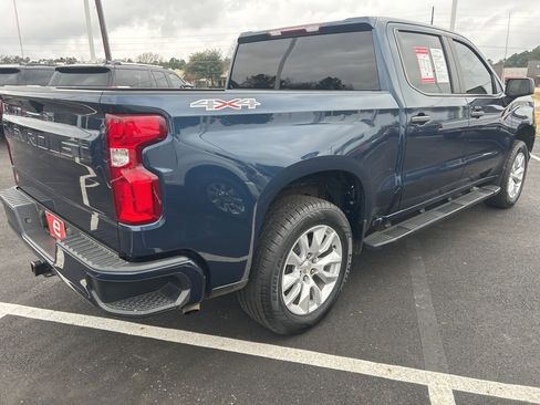 Used 2022 Chevrolet Silverado 1500 Custom w/ Safety Confidence Package image 6