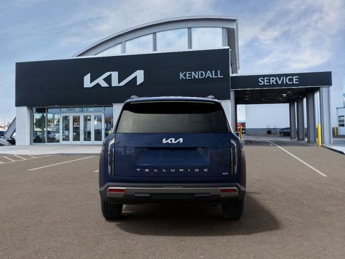 New 2027 Kia Telluride S image 5