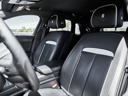 Used 2023 Rolls-Royce Ghost AWD/4WD image 4