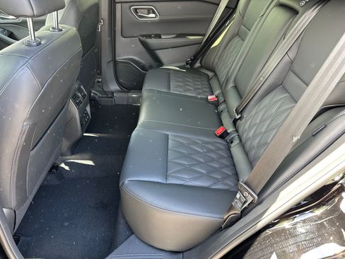 New 2026 Nissan Rogue Platinum w/ Platinum Premium Package image 19