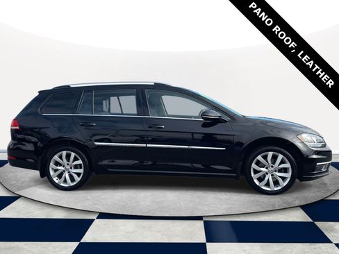 Used 2018 Volkswagen Golf SEL image 6